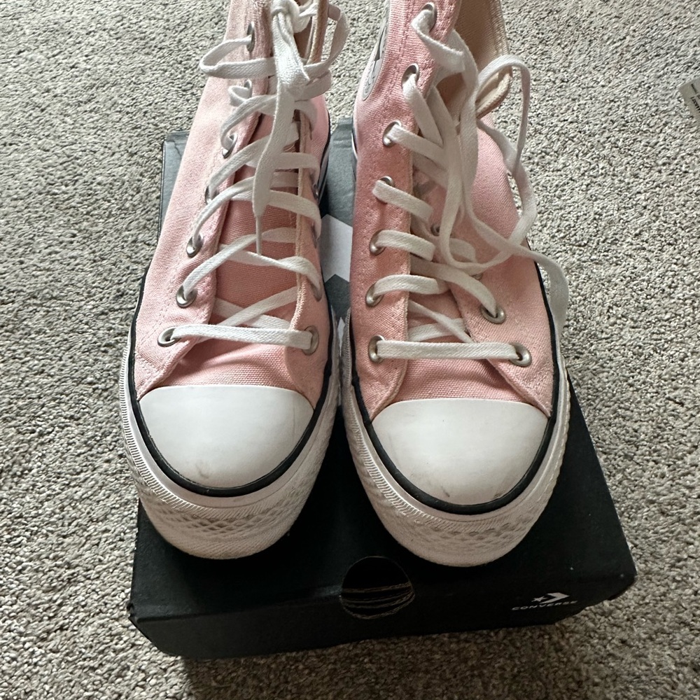 Converse Women's Pink Canvas Sneakers